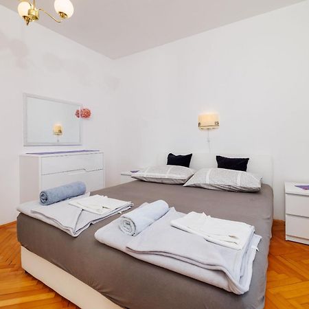 Apartments Melita Dramalj Ngoại thất bức ảnh