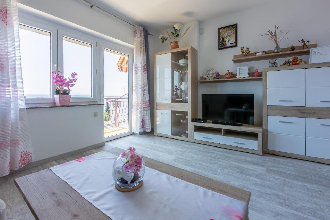 Apartments Melita Dramalj Ngoại thất bức ảnh