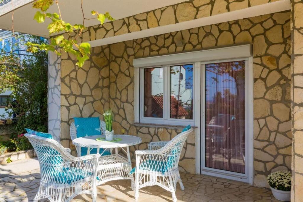 Apartments Melita Dramalj Ngoại thất bức ảnh