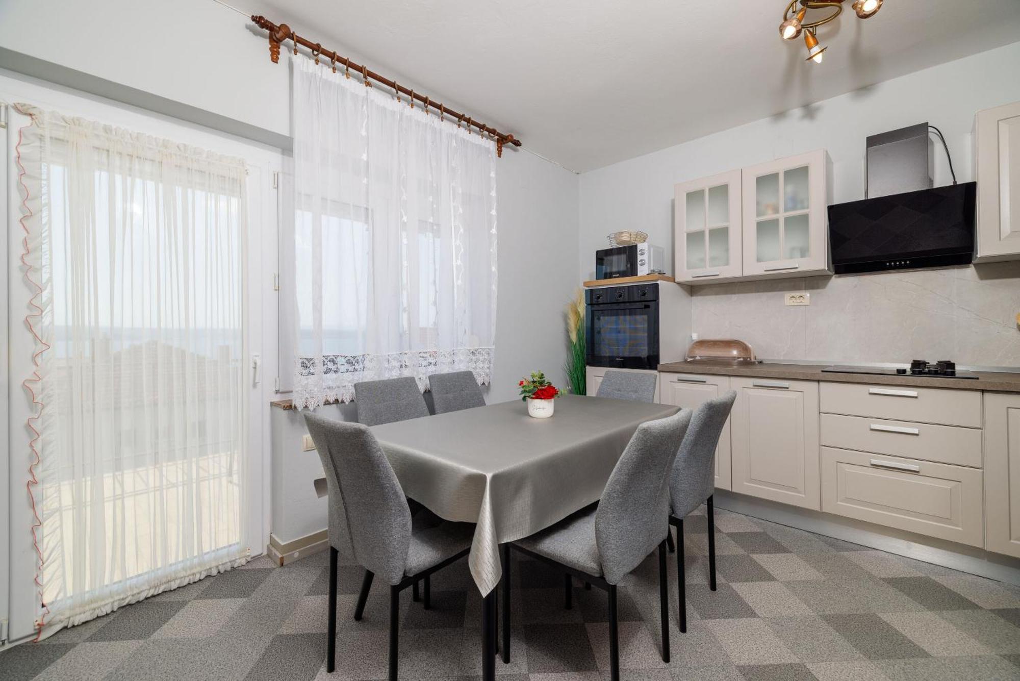Apartments Melita Dramalj Ngoại thất bức ảnh