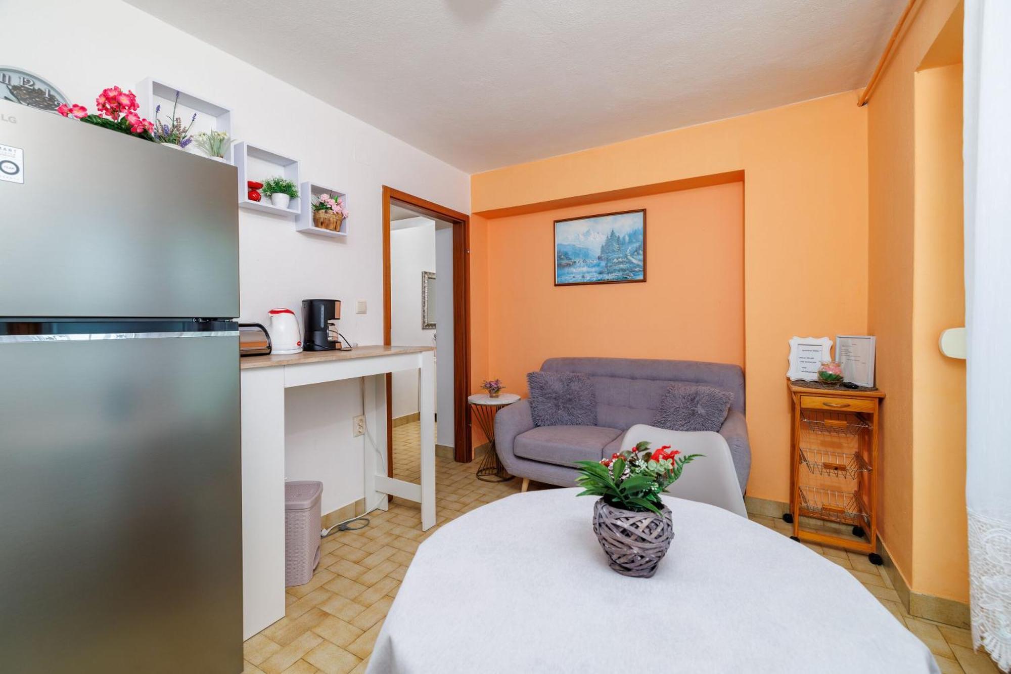 Apartments Melita Dramalj Ngoại thất bức ảnh