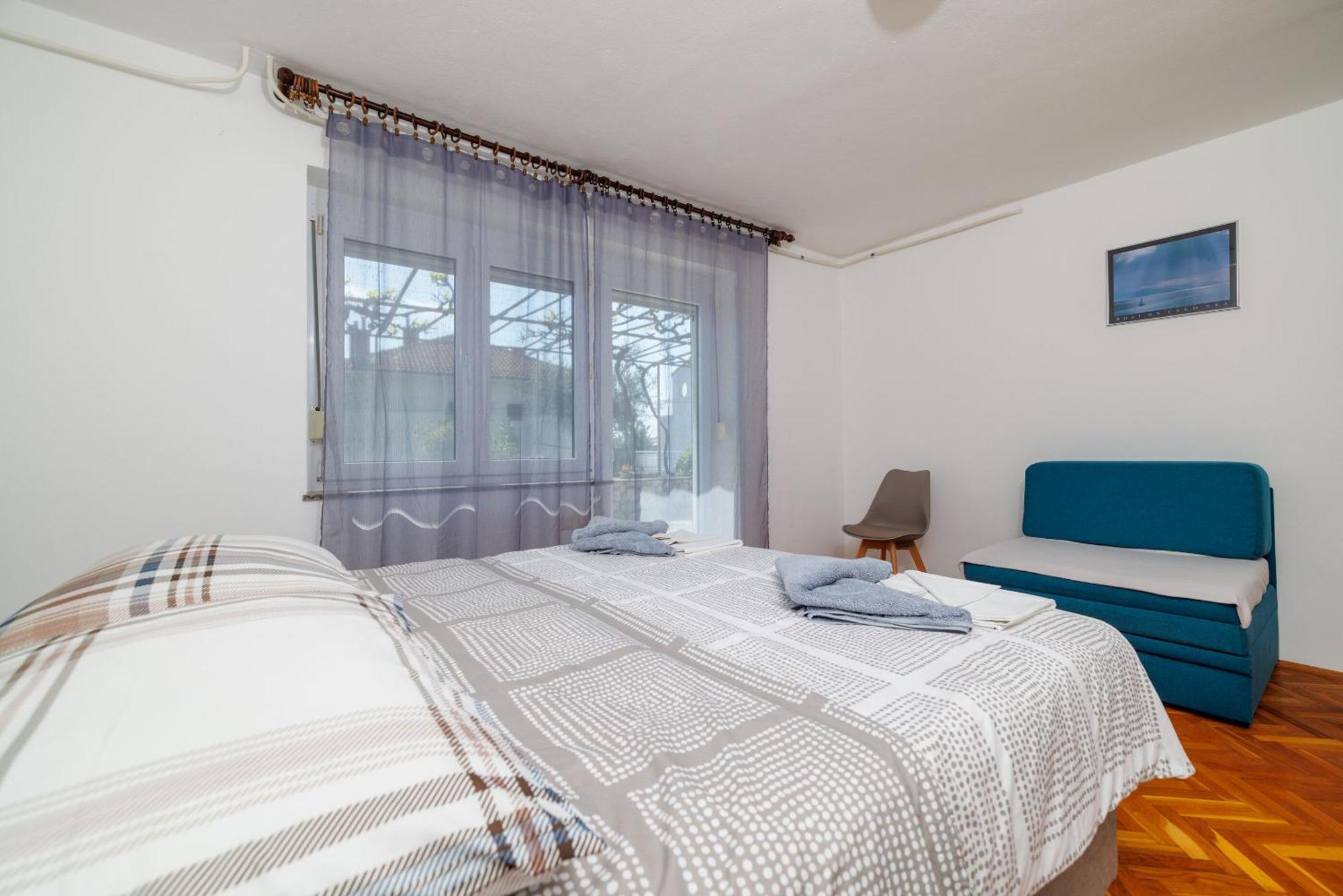 Apartments Melita Dramalj Ngoại thất bức ảnh